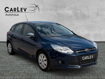 Usata Ford Focus Trend 101 CV (74 kW) 2013 Blu Berlina