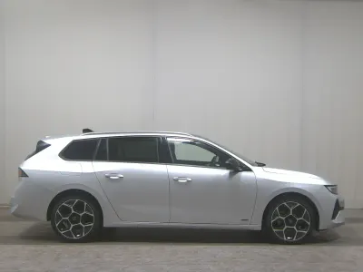 Gebraucht Opel Astra Ultimate 131 PS (96 kW) 2024 Silber Kleinwagen