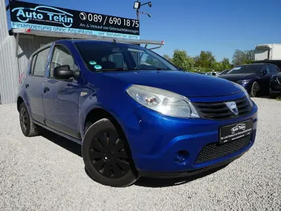 Gebraucht Dacia Sandero 75 PS (55 kW) 2009 Blau Limousine