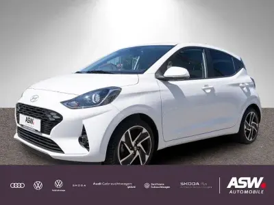 Gebraucht Hyundai i10 Prime 79 PS (58 kW) 2024 Atlas white / sol Kleinwagen