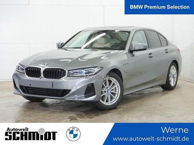 Gebraucht BMW 330e Sport Line 292 PS (214 kW) 2022 Grau Limousine