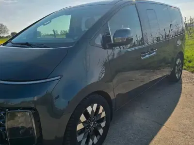 Brugt Hyundai Staria Premium 177 HK (130 kW) 2022 Grå MPV