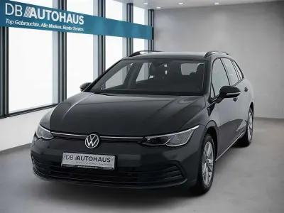 Gebraucht VW Golf VIII Life 110 PS (80 kW) 2024 Grau Kombi
