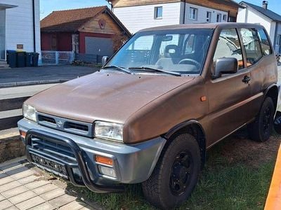 Begagnad Nissan Terrano 123 HK (90 kW) 1994 Brun SUV