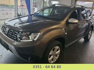 Gebraucht Dacia Duster Comfort 125 PS (91 kW) 2018 Braun SUV