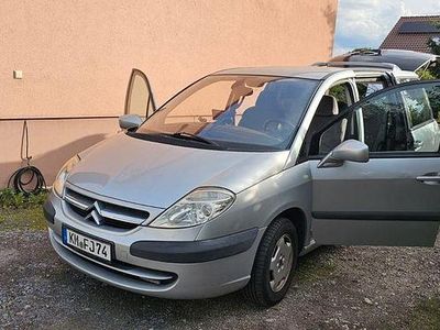 Citroën C8