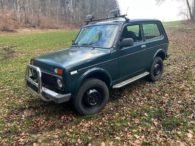 Gebraucht Lada niva 82 PS (60 kW) 2011 Grün SUV