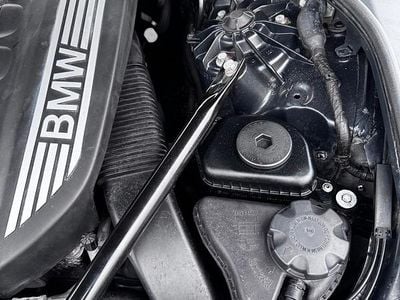 Gebraucht BMW 740 306 PS (225 kW) 2010 Schwarz Limousine