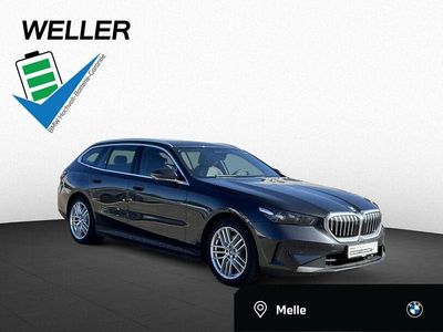 Gebraucht BMW 530e Sport Line 300 PS (220 kW) 2024 Sophistograu (grau) Kombi