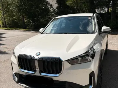 Gebraucht BMW X1 146 PS (107 kW) 2023 Weiß SUV
