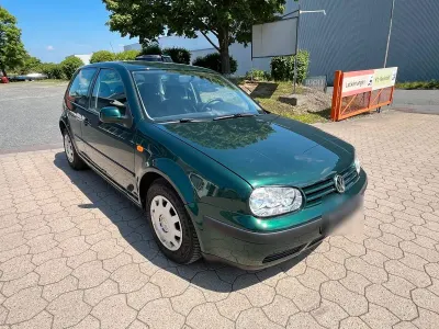 Gebraucht VW Golf III Comfortline 101 PS (74 kW) 1999 Grün Limousine