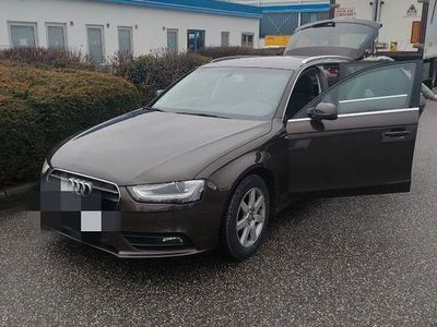 Gebraucht Audi A4 Ambiente 170 PS (125 kW) 2012 Braun Kombi