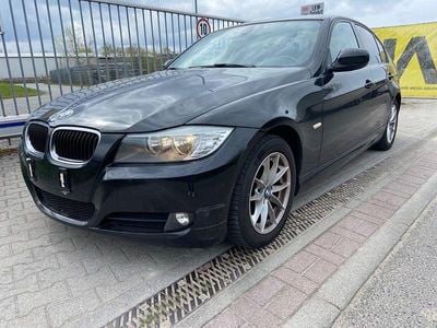 Gebraucht BMW 325 Comfort Edition 218 PS (160 kW) 2010 Schwarz Limousine
