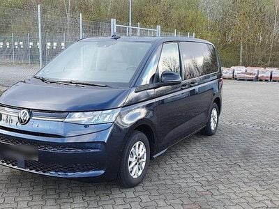 Gebraucht VW Multivan Life 150 PS (110 kW) 2025 Blau Van