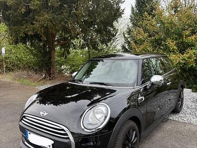 Begagnad Mini ONE 102 HK (75 kW) 2016 Svart Halvkombi