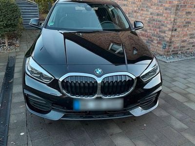 Gebraucht BMW 118 Advantage 140 PS (102 kW) 2019 Schwarz Kleinwagen