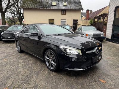Schwarz Gebraucht 2016 Mercedes CLA180 Limousine | 15.990 € (Fairer Preis)