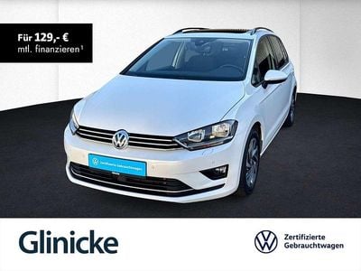 Weiß Gebraucht 2017 VW Golf Sportsvan Sound Van / Kleinbus | 14.460 € (Fairer Preis)