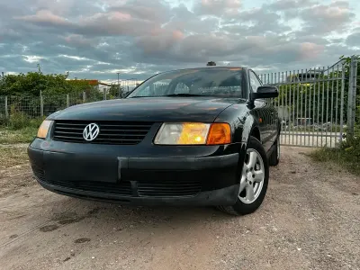 Gebraucht VW Passat 100 PS (73 kW) 1997 Schwarz Limousine