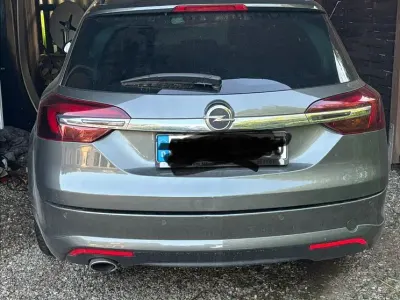 Gebraucht Opel Insignia Business 170 PS (125 kW) 2016 Grau Kombi