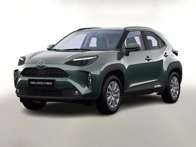 Neu Toyota Yaris Cross Comfort 116 PS (85 kW) 2026 Ever rest green metallic SUV