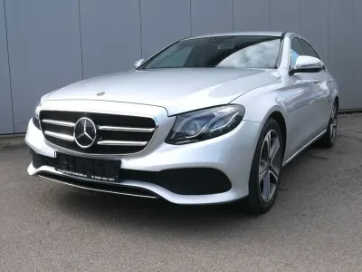 Używany Mercedes E400 Avantgarde 340 KM (250 kW) 2019 Srebrny Sedan/Limuzyna