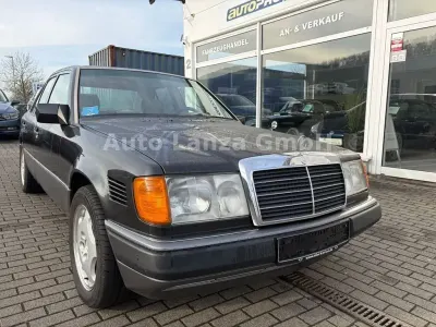 Gebraucht Mercedes 300 147 PS (108 kW) 1992 Schwarz Limousine