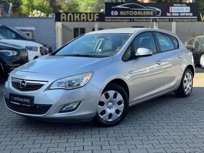 Second-hand Opel Astra Edition 116 CP (85 kW) 2010 Argintiu Berlinǎ