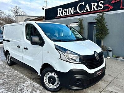 Weiß Gebraucht 2015 Renault Trafic Komfort Van / Kleinbus | 8.990 € (Fairer Preis)