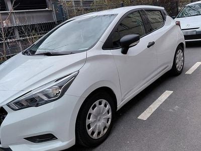 Gebraucht Nissan Micra Acenta 71 PS (52 kW) 2019 Weiß Kleinwagen
