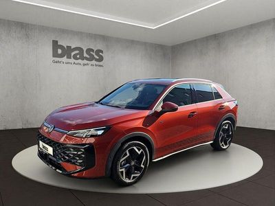 Neu VW T-Roc R-line 150 PS (110 kW) 2026 Flame red metallic SUV