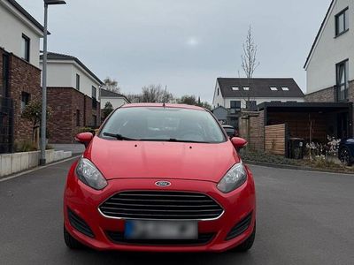 Second-hand Ford Fiesta 60 CP (44 kW) 2013 Roșu Hatchback
