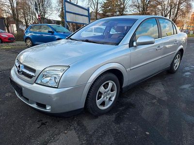 Silber Gebraucht 2004 Opel Vectra Elegance Limousine | 2.500 € (Fairer Preis)