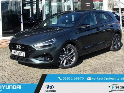 Gebraucht Hyundai i30 Advantage 140 PS (102 kW) 2025 Grün Limousine