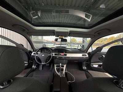 Gebraucht BMW 320 184 PS (135 kW) 2011 Limousine