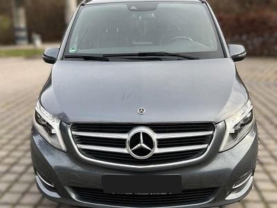 Gebraucht Mercedes V250 Avantgarde 190 PS (139 kW) 2017 Grau Van / Kleinbus