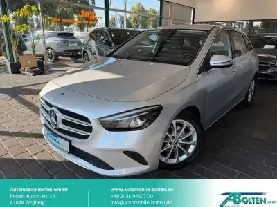 Gebraucht Mercedes B180 Progressive 136 PS (100 kW) 2022 Silber Kleinwagen