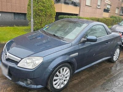 Second-hand Opel Tigra 90 CP (66 kW) 2009 Cabrio
