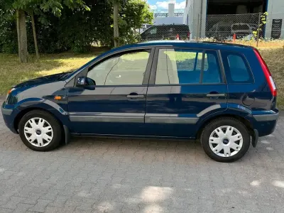 Gebraucht Ford Fusion 75 PS (55 kW) 2008 Blau Kleinwagen