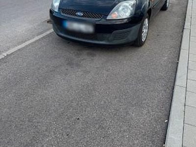 Gebraucht Ford Fiesta Ambiente 60 PS (44 kW) 2006 Blau Kleinwagen