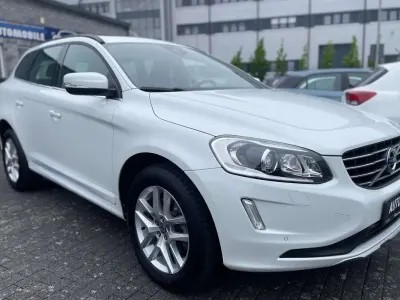 Second-hand Volvo XC60 Momentum 190 CP (139 kW) 2017 Alb SUV