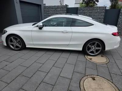 Gebraucht Mercedes C180 AMG line 156 PS (114 kW) 2016 Weiß Coupé