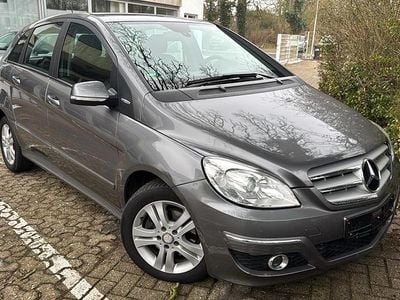 Gebraucht Mercedes 170 116 PS (85 kW) 2009 Grau Kleinwagen
