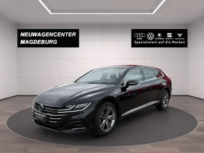 Gebraucht VW Arteon R-line 218 PS (160 kW) 2023 Deep black perleffekt Kombi