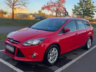 Usata Ford Focus Titanium 115 CV (84 kW) 2012 Rosso Station wagon