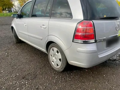 Gebraucht Opel Zafira 140 PS (102 kW) 2006 Silber Van / Kleinbus