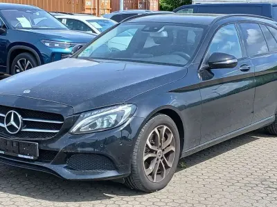 Gebraucht Mercedes C250 Avantgarde 204 PS (150 kW) 2018 Schwarz Kombi