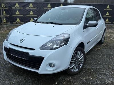 Weiß Gebraucht 2011 Renault Clio III Night&Day Kleinwagen | 7.999 € (Teuer)