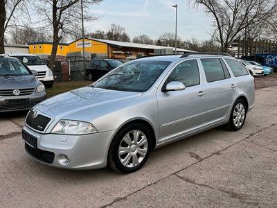 gebraucht Skoda Octavia Combi 2.0 TDI RS 170PS Bi-Xenon