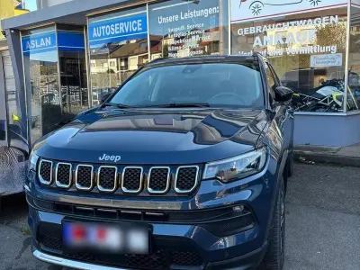 Gebraucht Jeep Compass Limited 150 PS (110 kW) 2022 Schwarz SUV